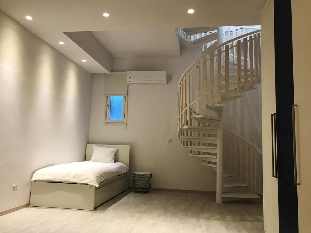 Olosuites ลิมาซอล ภายนอก รูปภาพ